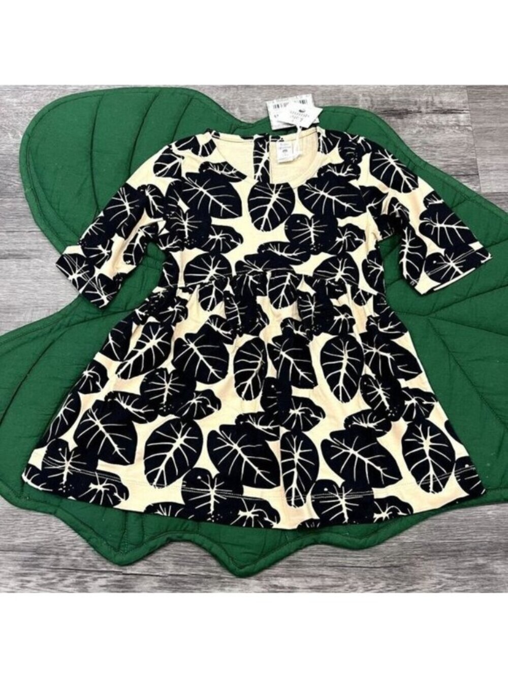 Kate Quinn Bamboo Girls 7/8 Kalo Taro Print Peplum Ruffle Top